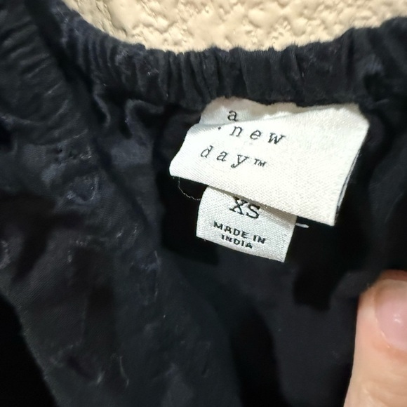 Elegant Black Eyelet Women's Top-XS - Picture 2 of 2